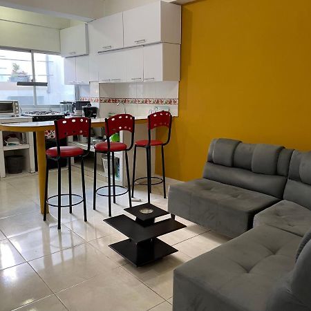 Apartamento Cerca A La Candelaria Y Hospitales Principales De Богота Экстерьер фото